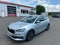 Brilliantsilber metallic Gebraucht 2024 Skoda Fabia Ambition Kleinwagen | 18.900 € (Superpreis)