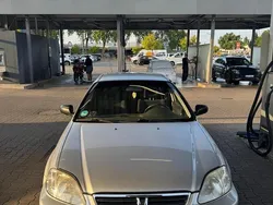 Grau Gebraucht 2001 Honda Civic Coupé | 3.500 €