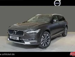 Platinum grey met. Gebraucht 2024 Volvo V90 CC Plus Kombi | 58.850 € (Teuer)