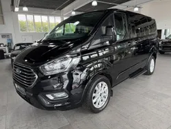 Shadow black Gebraucht 2018 Ford Tourneo Custom Titanium Van / Kleinbus | 25.950 €