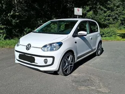 Weiß Gebraucht 2015 VW up! Kleinwagen | 5.000 € (Guter Preis)