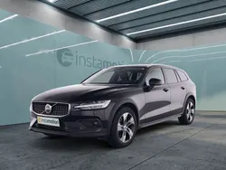 Schwarz Gebraucht 2023 Volvo V60 CC Plus Kombi | 39.430 € (Guter Preis)