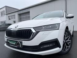 Weiß Gebraucht 2020 Skoda Octavia Ambition Kombi | 19.860 € (Fairer Preis)