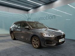 Blau Gebraucht 2023 Ford Focus ST-Line Kombi | 27.550 € (Etwas zu teuer)