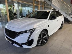 Okenit weiß (metallic) Gebraucht 2024 Peugeot 308 GT Kombi | 23.990 € (Superpreis)