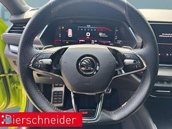 Grün Gebraucht 2023 Skoda Octavia RS Kombi | 32.099 € (Fairer Preis)