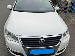 Weiß Gebraucht 2009 VW Passat Comfortline Kombi | 3.900 € (Fairer Preis)