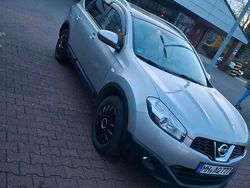 Grau Gebraucht 2010 Nissan Qashqai +2 SUV | 8.800 €