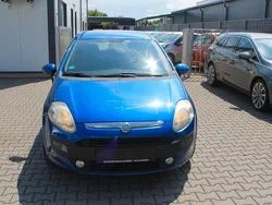 Blau Gebraucht 2010 Fiat Punto Kleinwagen | 3.950 € (Teuer)