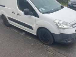 Weiß Gebraucht 2009 Citroën Berlingo Van / Kleinbus | 3.500 € (Fairer Preis)