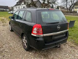 Schwarz Gebraucht 2009 Opel Zafira Edition Van / Kleinbus | 499 € (Superpreis)