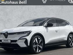 Weiss Gebraucht 2023 Renault Mégane Komfort Limousine | 35.490 € (Teuer)