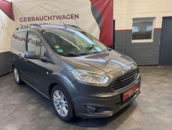 Gebraucht 2018 Ford Tourneo Courier Titanium Van / Kleinbus | 10.990 € (Fairer Preis)