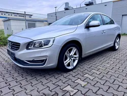 Silber Gebraucht 2015 Volvo S60 Summum Limousine | 18.480 € (Fairer Preis)