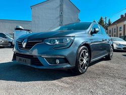 Grau Gebraucht 2019 Renault Mégane IV Business Limousine | 9.990 €