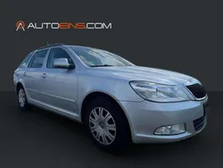Silber Gebraucht 2010 Skoda Octavia Kombi | 2.988 € (Fairer Preis)