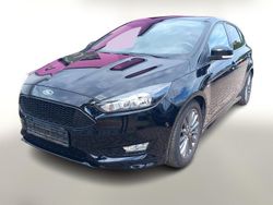 Schwarz Gebraucht 2018 Ford Focus ST-Line Limousine | 14.488 € (Etwas zu teuer)
