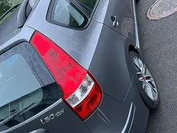 Grau Gebraucht 2011 Hyundai i30 Kombi | 4.490 € (Etwas zu teuer)