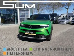 Grün Gebraucht 2023 Opel Mokka Ultimate SUV | 24.990 € (Etwas zu teuer)