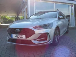 Moondust silber metallic Gebraucht 2023 Ford Focus ST-Line Kombi | 23.990 € (Fairer Preis)
