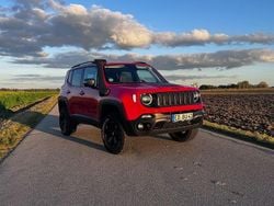 Rot Gebraucht 2019 Jeep Renegade Trailhawk SUV | 18.990 € (Fairer Preis)