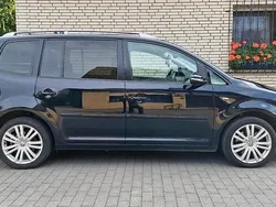 Schwarz Gebraucht 2012 VW Touran Van / Kleinbus | 9.850 € (Fairer Preis)
