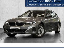 Grau Gebraucht 2023 BMW 330e Comfort Edition Kombi | 36.880 € (Fairer Preis)