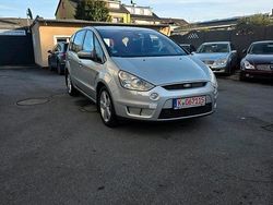 Silber Gebraucht 2009 Ford S-MAX S Van / Kleinbus | 6.399 €