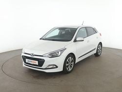 Weiß Gebraucht 2017 Hyundai i20 Style Limousine | 10.240 € (Fairer Preis)
