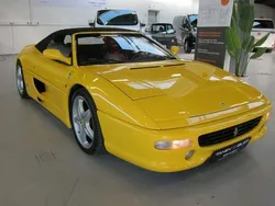 Gelb Gebraucht 1998 Ferrari F355 Cabrio | 99.827 €