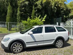 Weiß Gebraucht 2010 Skoda Octavia Kombi | 6.880 € (Teuer)