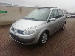 Grau Gebraucht 2004 Renault Scénic Privilege Van / Kleinbus | 1.790 € (Fairer Preis)