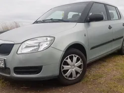 Grün Gebraucht 2009 Skoda Fabia Ambiente Kombi | 1.100 € (Fairer Preis)