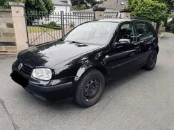 Schwarz Gebraucht 2000 VW Golf IV Kombi | 1.750 €