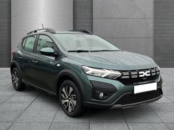 Zedergrün Neu 2025 Dacia Sandero Expression SUV | 18.679 €