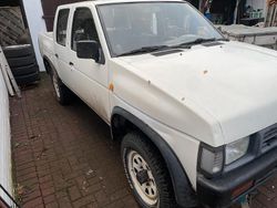 Weiß Gebraucht 1992 Nissan PickUp Abholung | 4.400 €