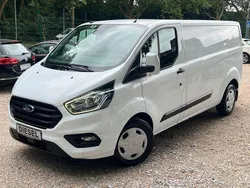 Weiß Gebraucht 2019 Ford Transit Custom Trend Van / Kleinbus | 13.900 € (Superpreis)