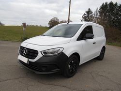 Weiß Gebraucht 2022 Mercedes Citan 110 Van / Kleinbus | 9.999 € (Guter Preis)