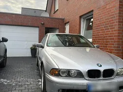 Silber Gebraucht 2003 BMW 530 Limousine | 3.200 €