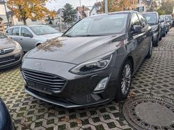 Grau Gebraucht 2019 Ford Focus Sport Limousine | 10.600 € (Superpreis)
