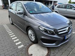 Grau Gebraucht 2018 Mercedes B220 Edition Van / Kleinbus | 18.500 € (Fairer Preis)