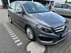 Grau Gebraucht 2018 Mercedes B220 Edition Van / Kleinbus | 18.500 € (Fairer Preis)
