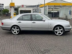 Silber Gebraucht 1998 Mercedes 200 Limousine | 4.500 €