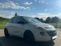 Weiß Gebraucht 2016 Opel Adam Kleinwagen | 6.750 € (Guter Preis)