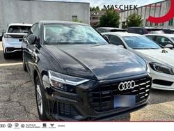 Mythosschwarz metallic Gebraucht 2022 Audi Q8 Ambiente SUV | 49.840 €