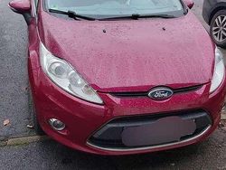 Violett Gebraucht 2010 Ford Fiesta Titanium Limousine | 2.650 € (Fairer Preis)