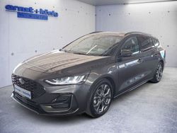 Magnetic metallic Gebraucht 2024 Ford Focus ST-Line Limousine | 20.990 € (Fairer Preis)