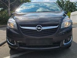 Grau Gebraucht 2015 Opel Meriva Van / Kleinbus | 8.299 € (Fairer Preis)