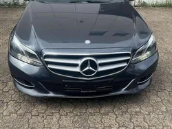 Grau Gebraucht 2014 Mercedes E200 Limousine | 12.999 € (Fairer Preis)