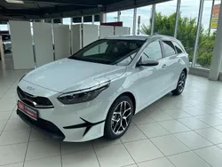 Carraraweiss Neu 2025 Kia Ceed Sportswagon 4 Kombi | 28.770 € (Fairer Preis)